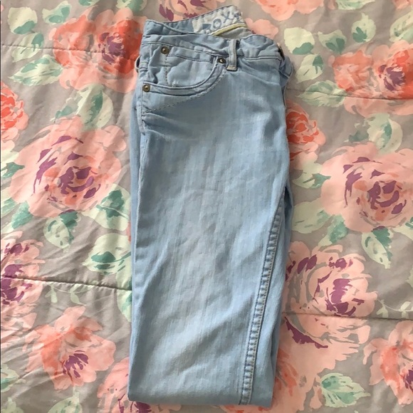 🎉Roxy Legend Light Blue Straight Leg Jeans - Picture 5 of 8
